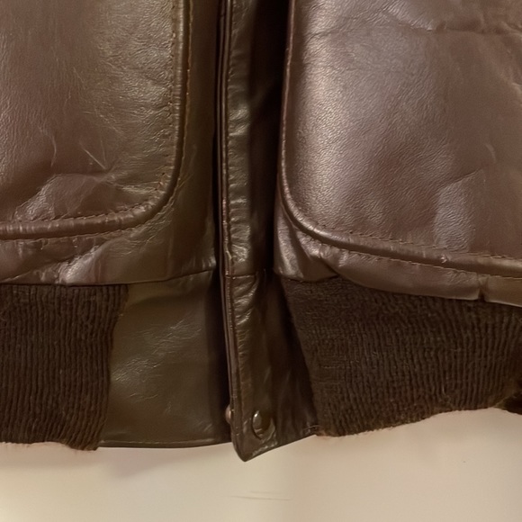 Vintage Sears Men’s Brown Leather Flight Style Jacket, 40 Regular - Picture 8 of 16